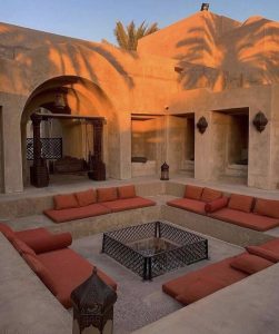 العمارة النجدية الحديثة: كيف تتحول الهوية التراثية إلى تصميم معاصر؟